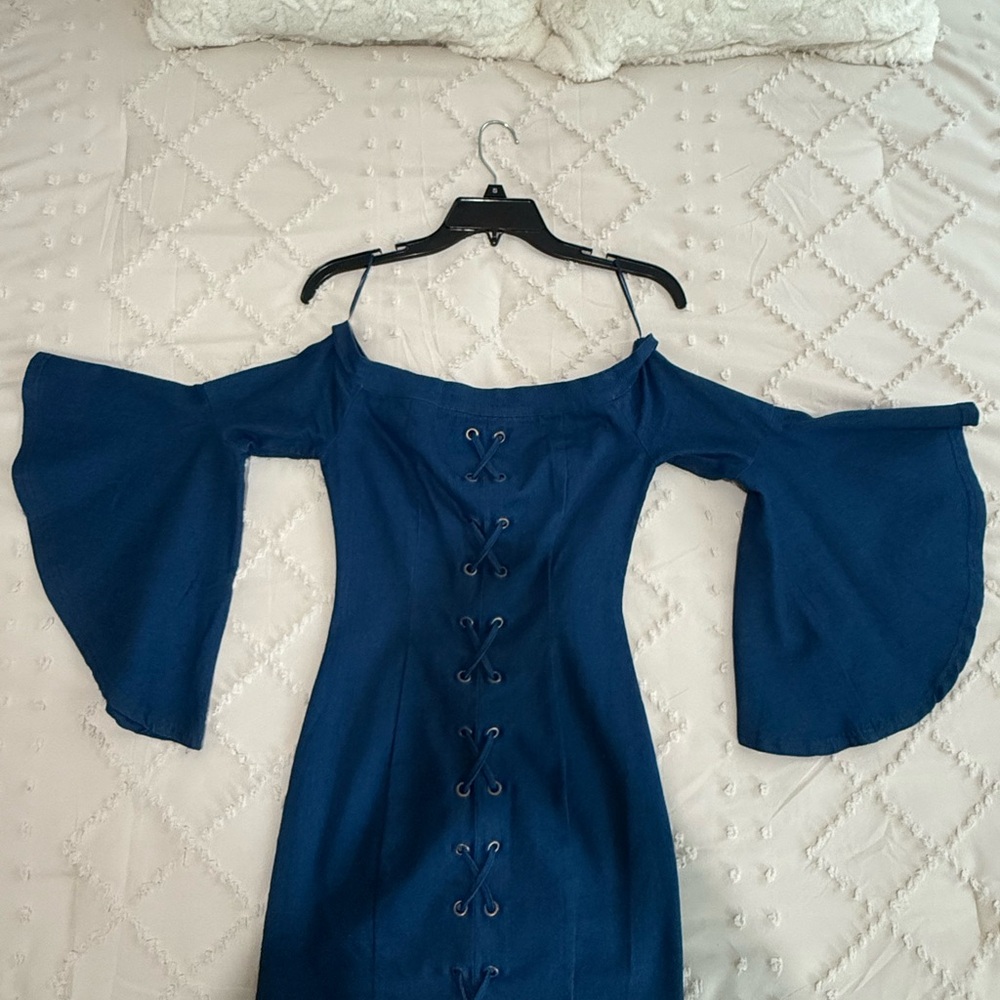 Chic Navy Off-Shoulder Lace-Up Dress
